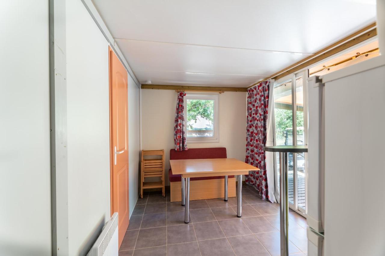 فندق Camping Les Reflets Du Quercy Crayssac المظهر الخارجي الصورة